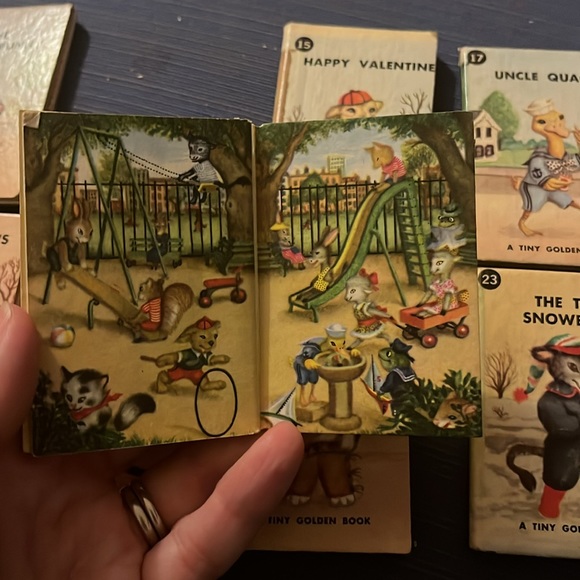 Tiny Golden Book Library - Picture 8 of 12